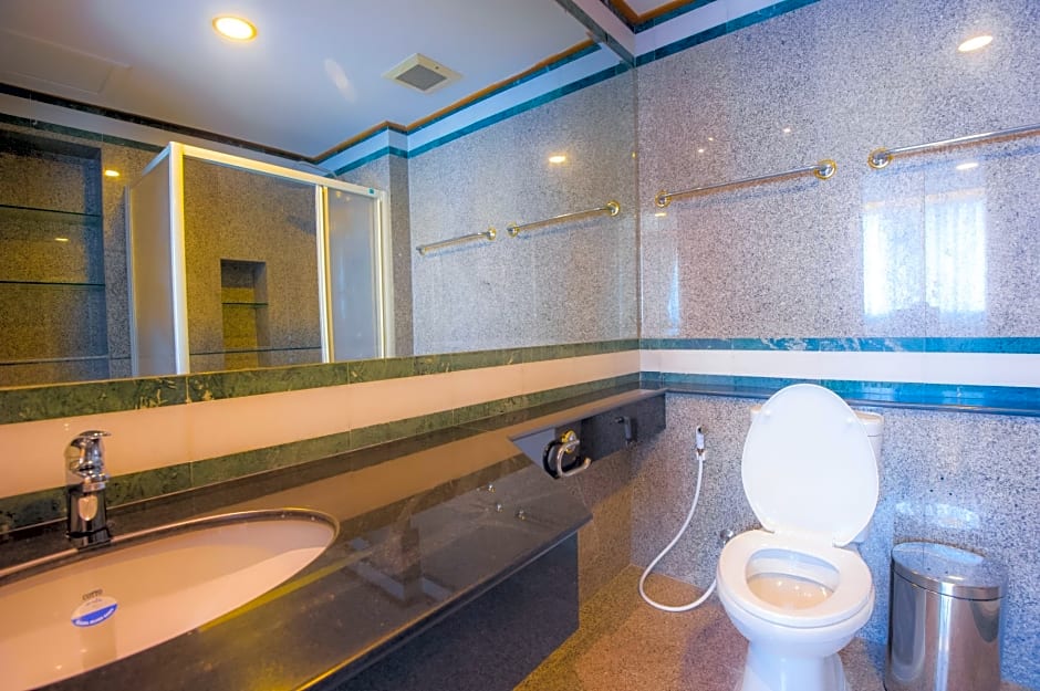 Glur Central Pratunam