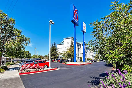 Motel 6 San Francisco - Redwood City