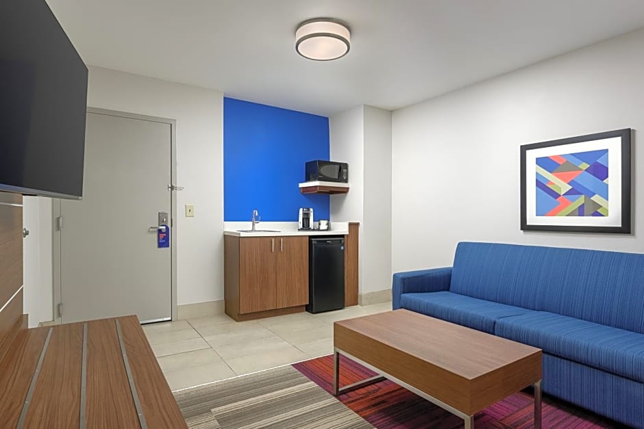 Holiday Inn Express - Tullahoma