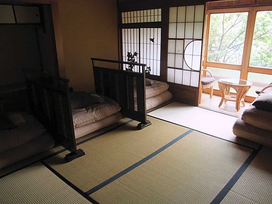 K's House Ito Onsen - Historical Ryokan Hostel