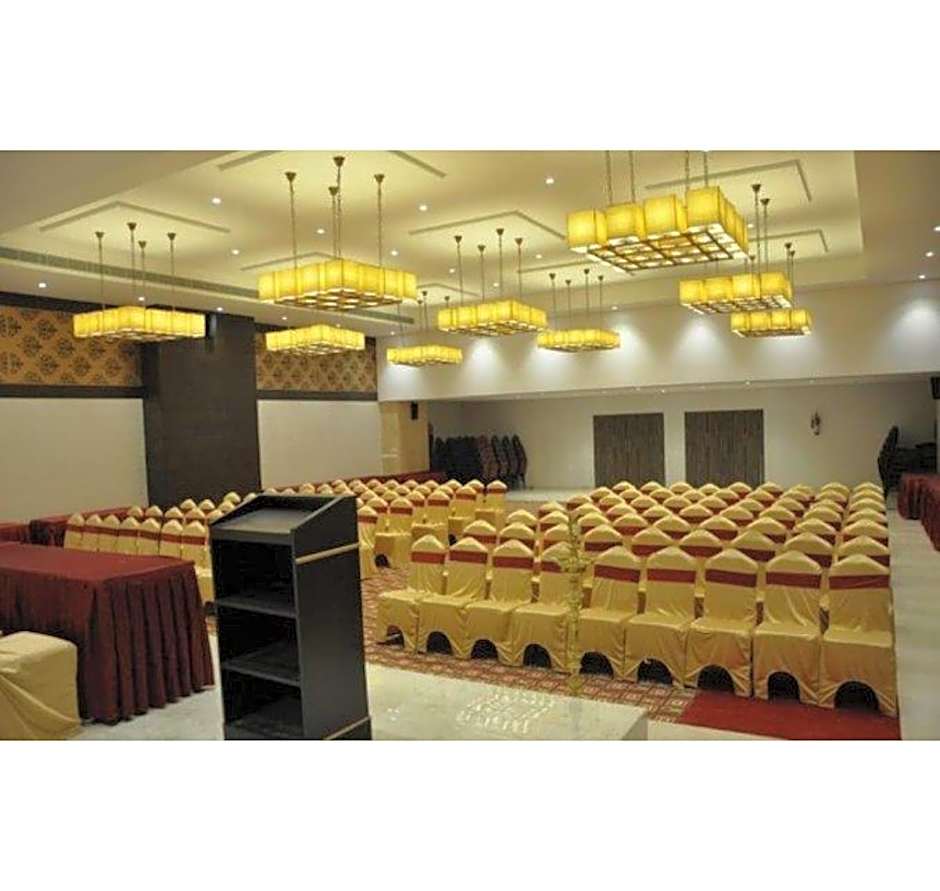 Hotel Ganpat Grand Palani