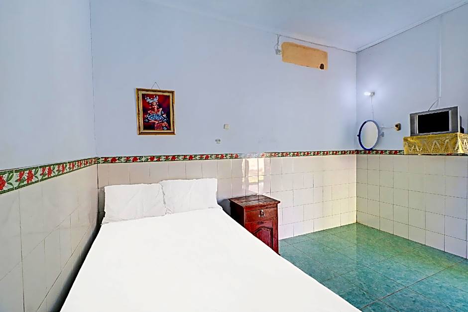 Hotel O Sekar Jagat Near Pantai Baluk Rening