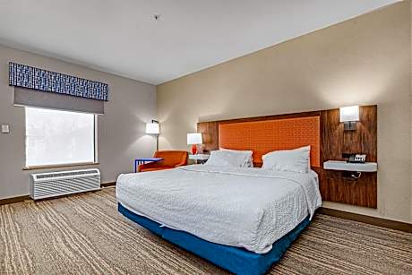 King Room with Accessible Tub - Mobility and Hearing Access/Non-Smoking