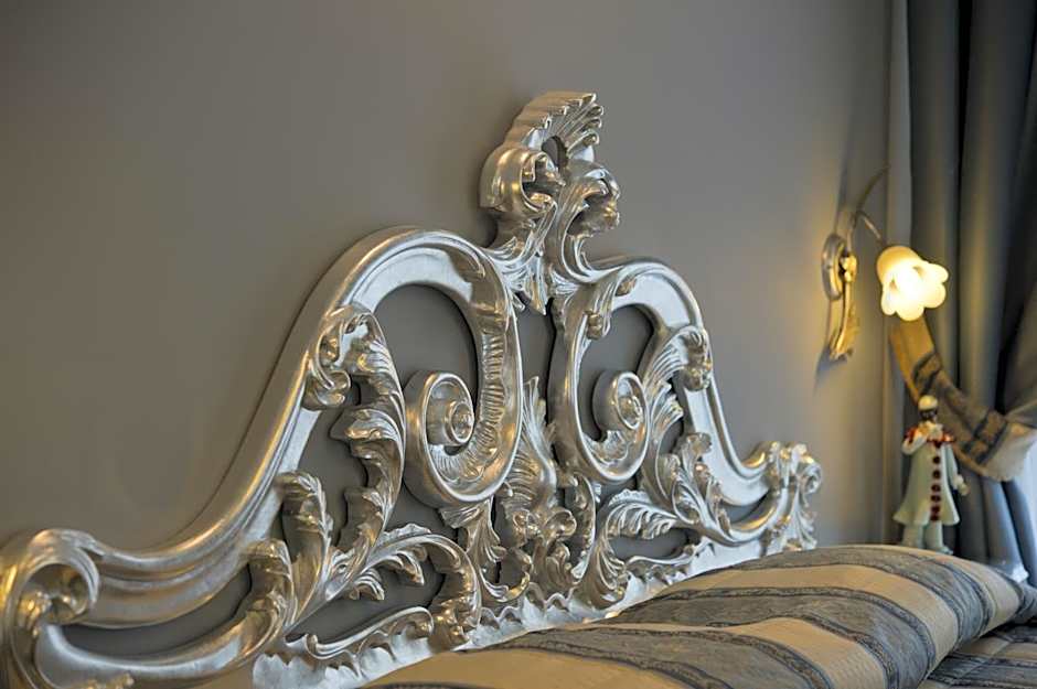 Viktoria Palace Hotel