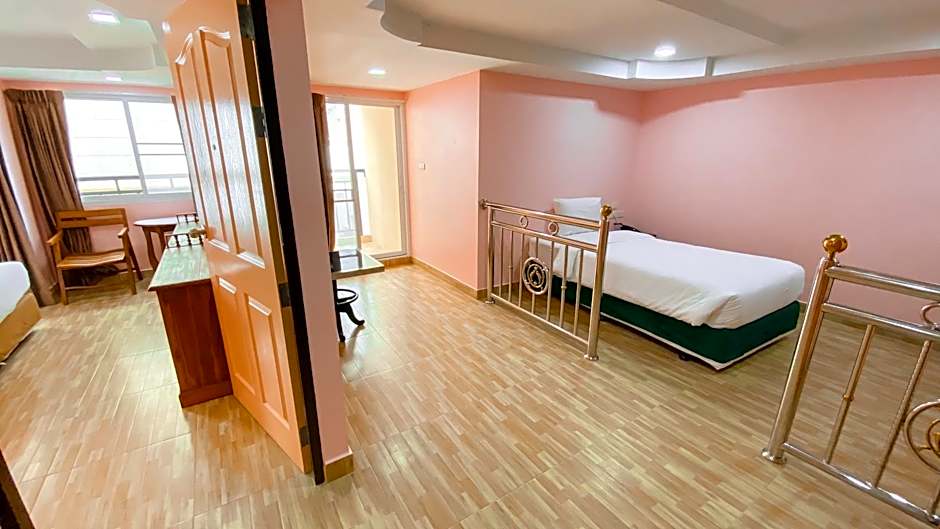 A.A. Pattaya Golden Beach Hotel