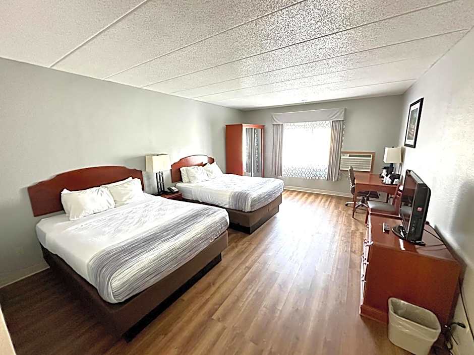 AmericInn & Suites by Wyndham Baraboo Event Center