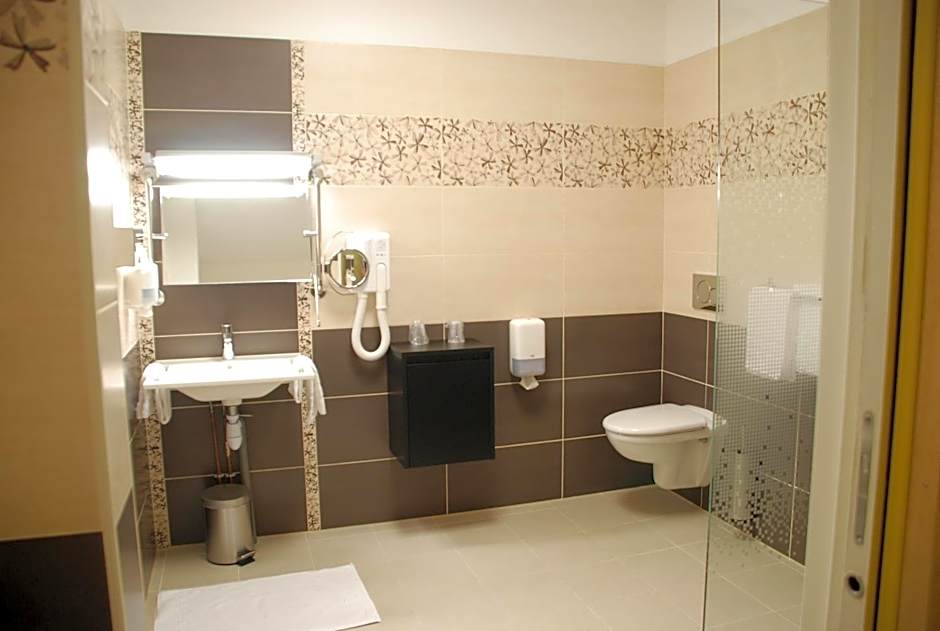 The Originals City, Hotel Cathedrale, Lisieux (Inter-Hotel)