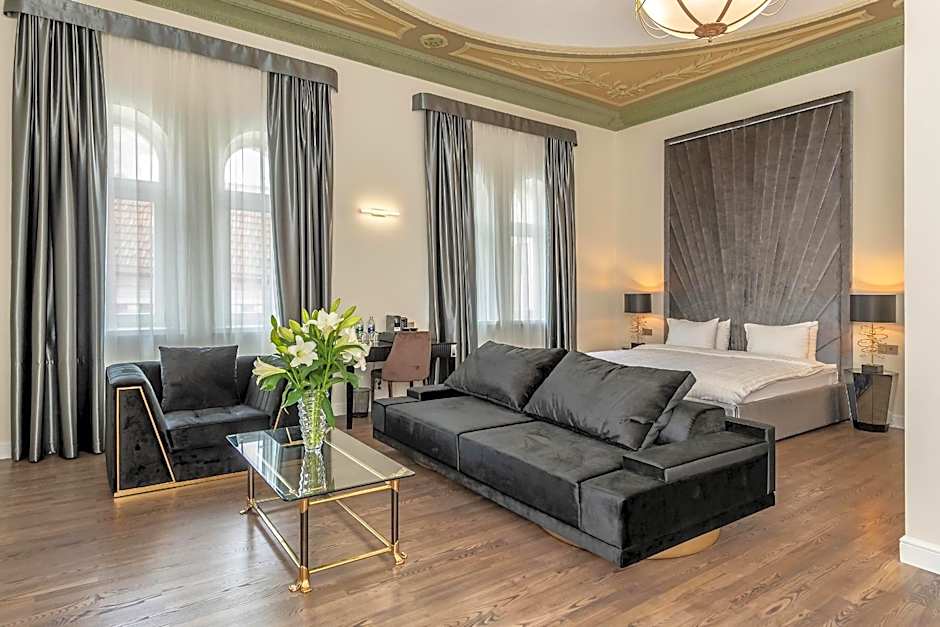 St Palace hotel
