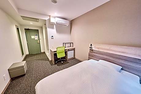 Double Room with Small Double Bed - Non-Smoking