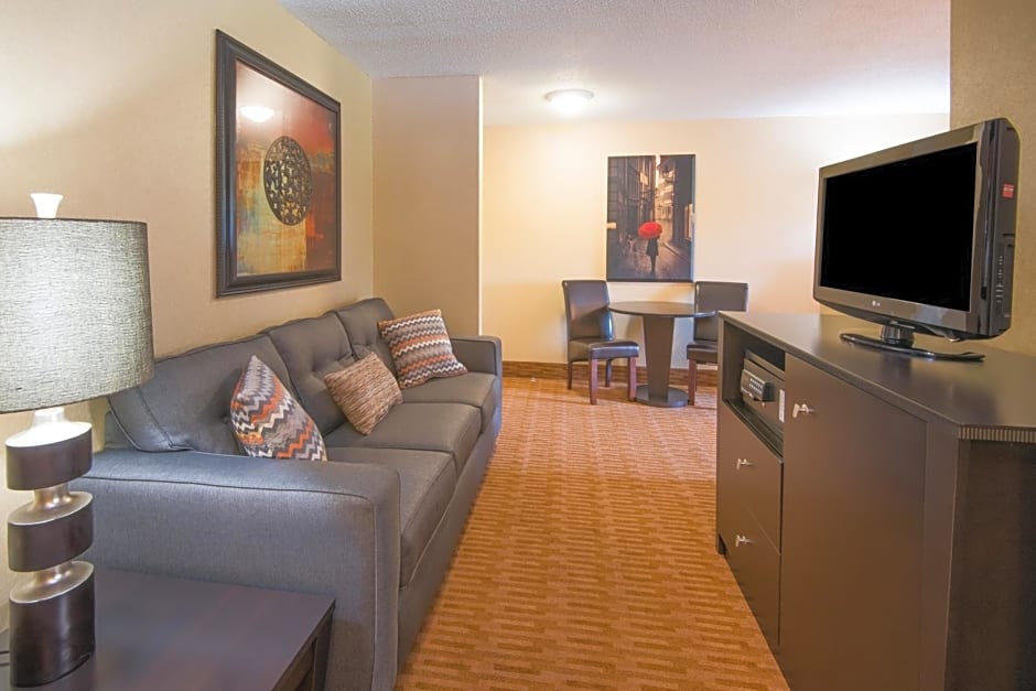 Holiday Inn Express Hotel & Suites Sharon-Hermitage
