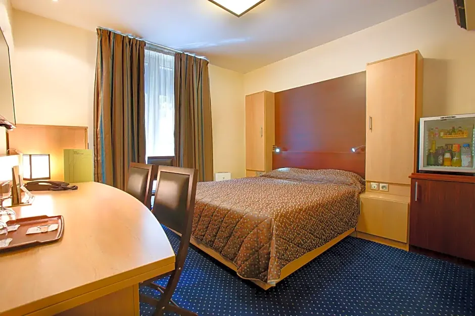 Hotel Terminus Montparnasse
