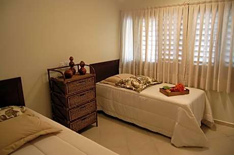 Apartment with Pool View