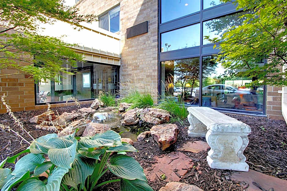 AmericInn by Wyndham Omaha