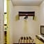 OYO Hotel Moline Downtown IL I-74 North