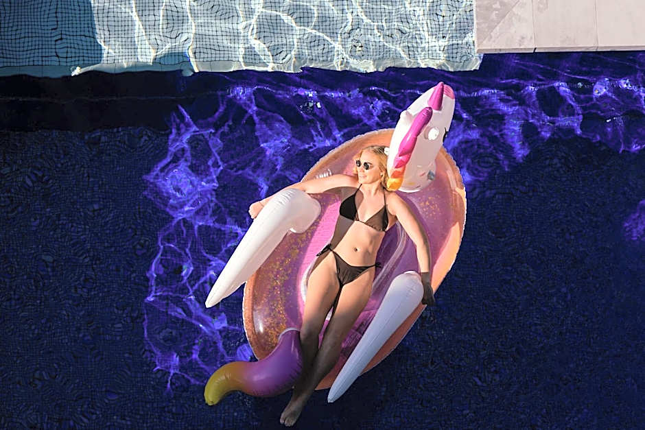 H on Mitchell Apartment Hotel