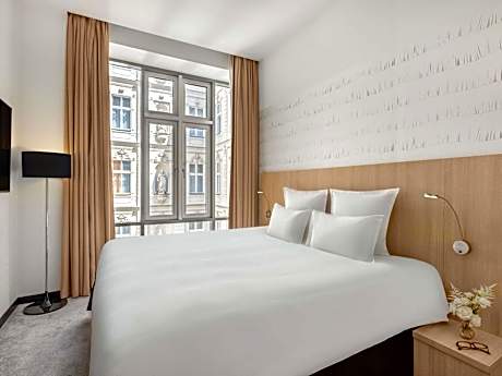 Suite with One King Bed and Sofa Bed