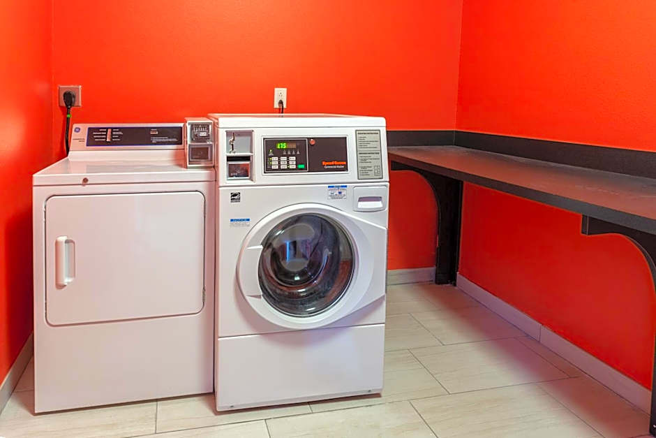 Holiday Inn Express Indianapolis Southeast Hotel By IHG