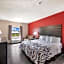 Red Roof Inn & Suites Austin East - Manor