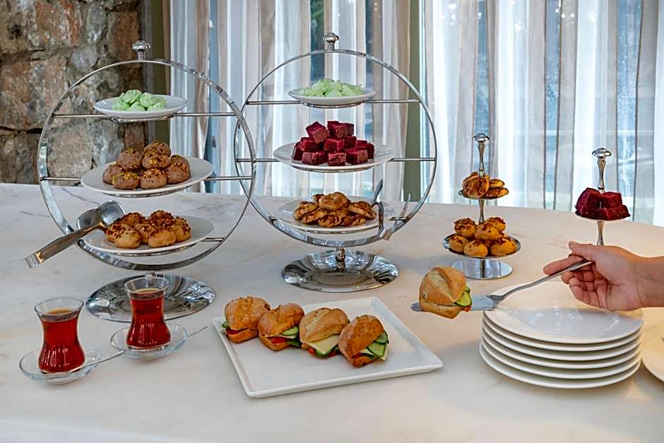 Marti La Perla - Adult Only+16