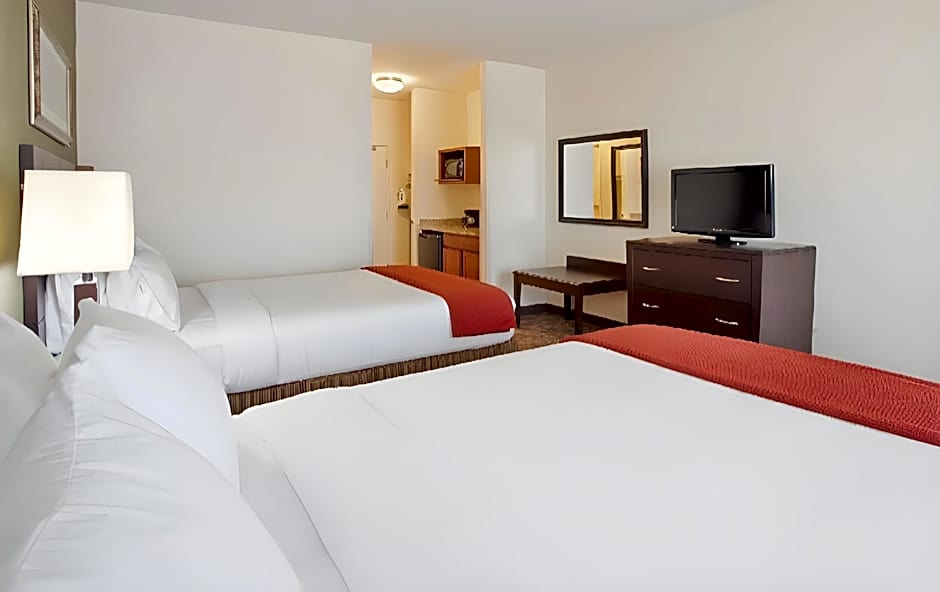 Holiday Inn Express Topeka North By IHG