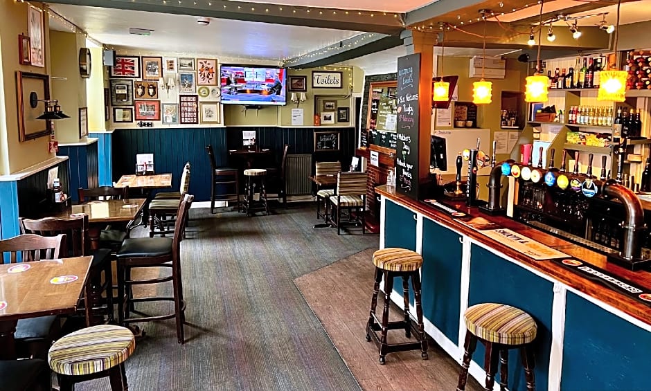 The Crown And Cushion