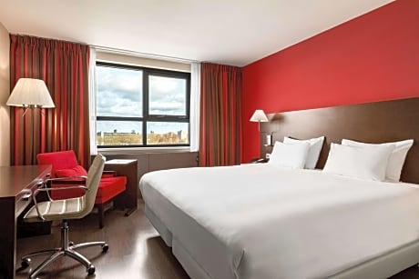 Superior Double Room Free Parking Promo with breakfast