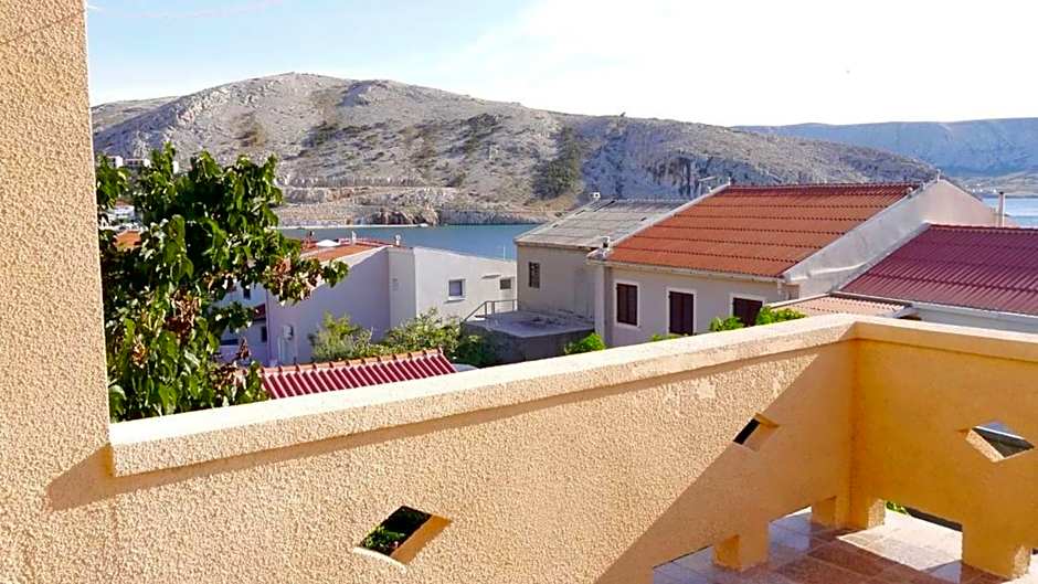 Cozy 1 bedroom apartment with sea view