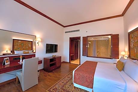 Royal Suite with Panaromic View