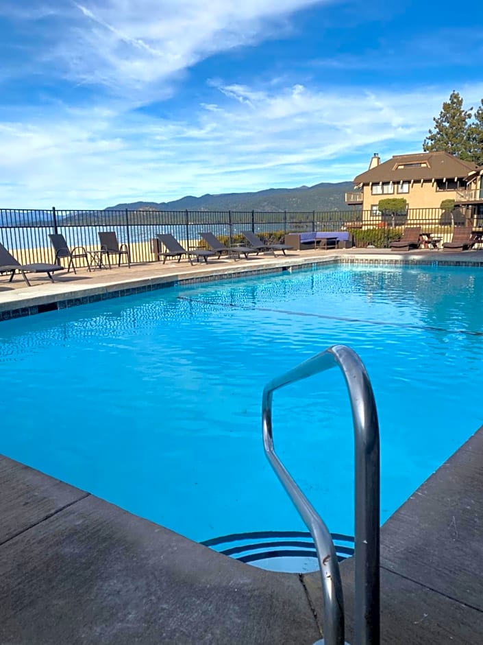 Tahoe Lakeshore Lodge & Spa