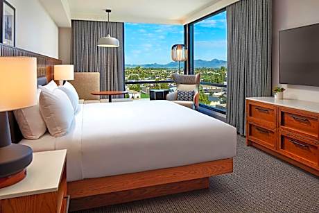 Pinnacle 1 Bedroom King Suite