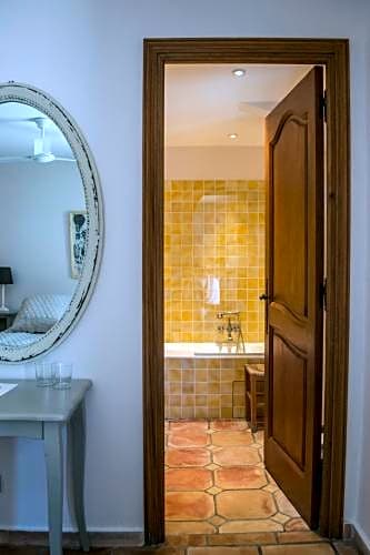 Auberge De Tourrettes