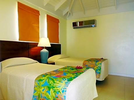 2-Bedroom Cottage with Washer/Dryer