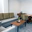 Leo Suites