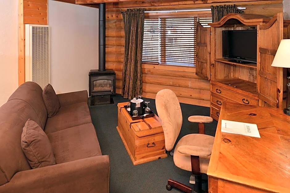 The Boulder Creek Lodge