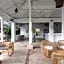 Isaiya Boutique Hotel 