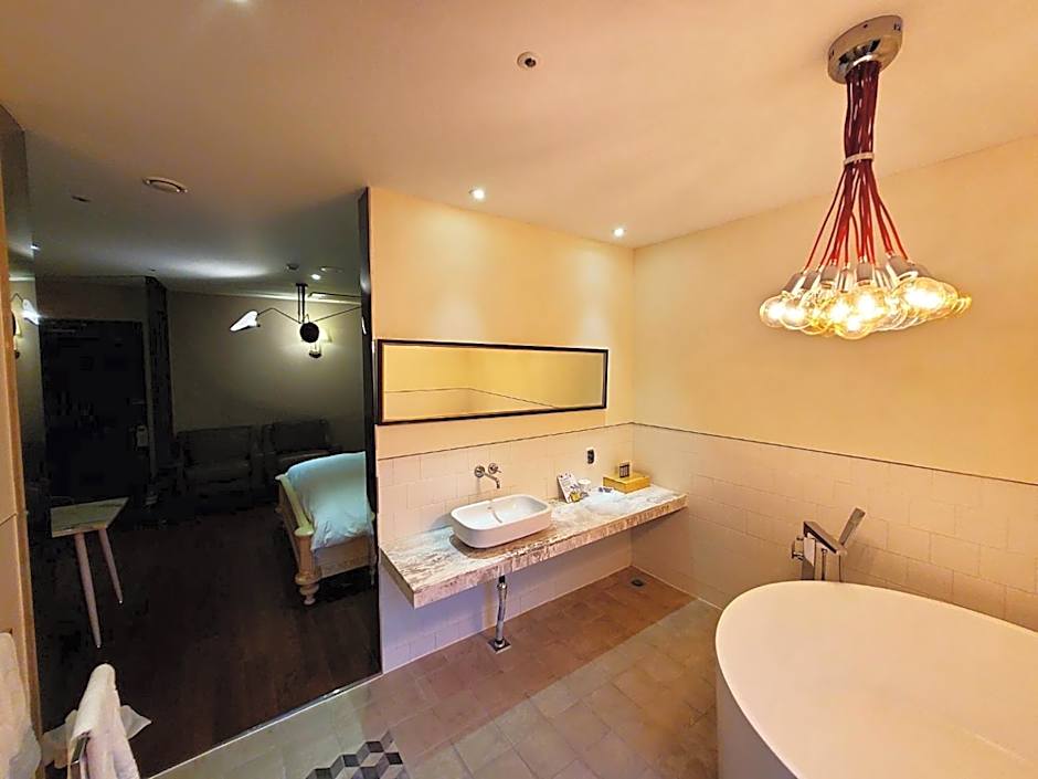 Le Stendal Hotel