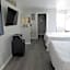 Capri Suites Anaheim