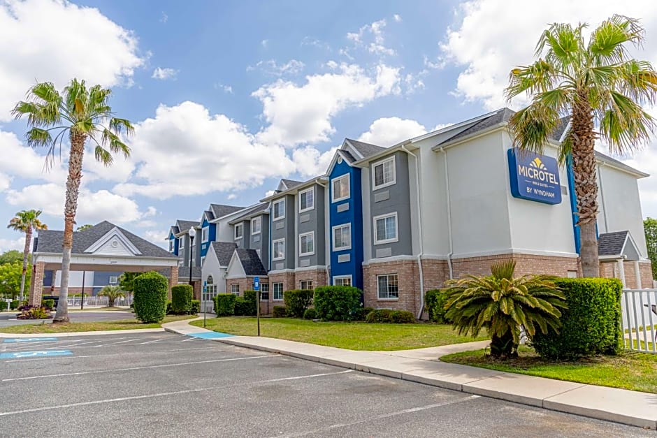 Microtel Inn & Suites by Wyndham Kingsland Naval Base I-95