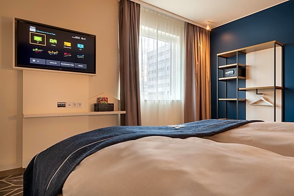 Holiday Inn - the niu, Ridge Halle Central Station By IHG