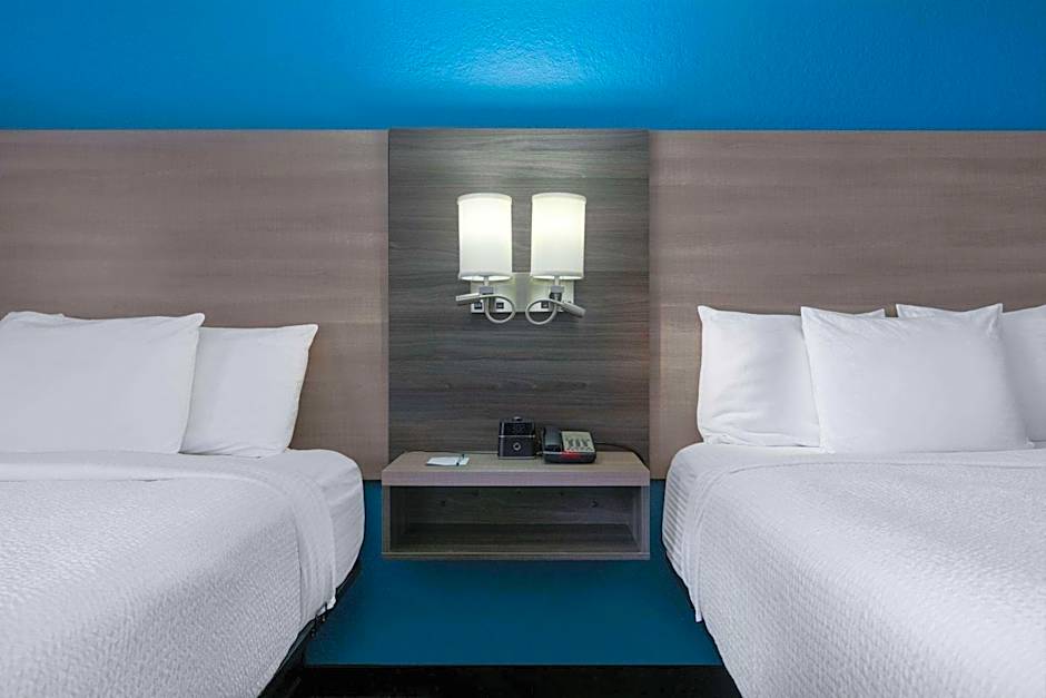 La Quinta Inn & Suites by Wyndham Weatherford