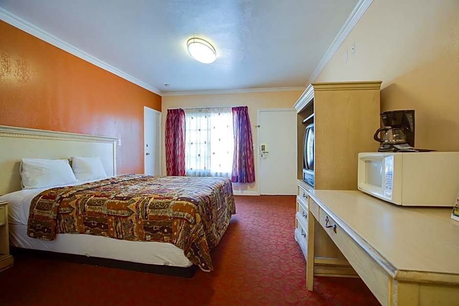Abby s Anaheimer Inn