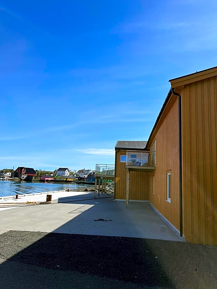 The Harbour House, dorm and twin, selfservice hostel