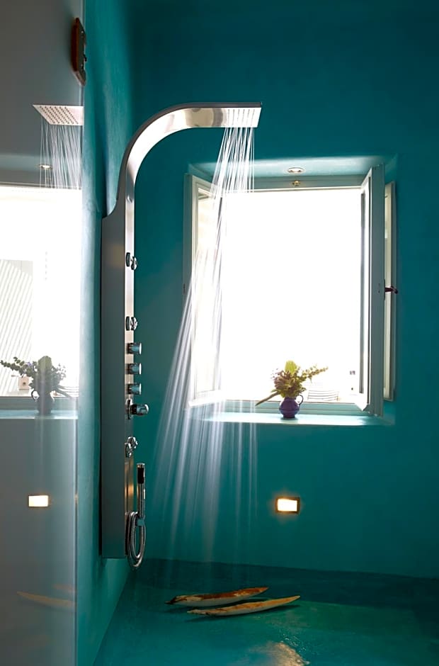 Voreina Gallery Suites