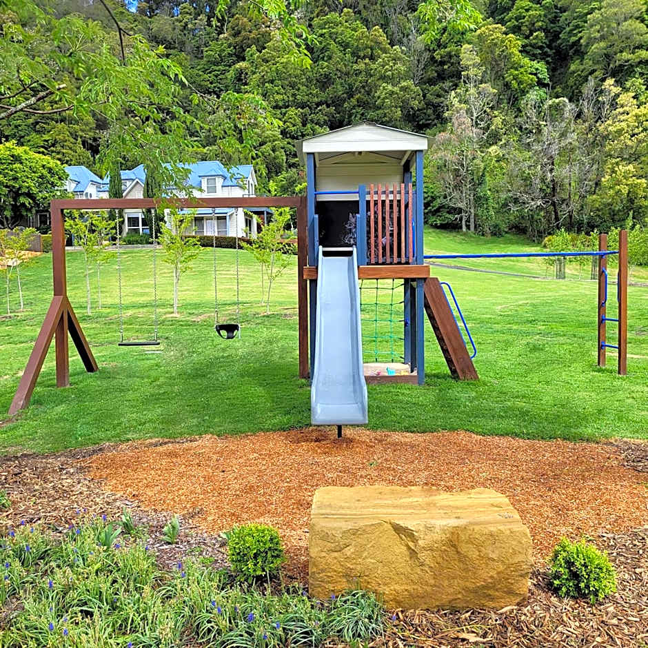 The Drawing Rooms of Berry