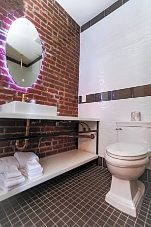 Deluxe Double Room (Two Full Bed)