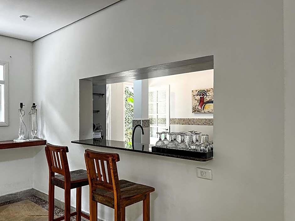 Casa com piscina privativa a 100m da Praia de Paúba