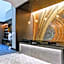 The Cincinnatian Hotel, Curio Collection by Hilton