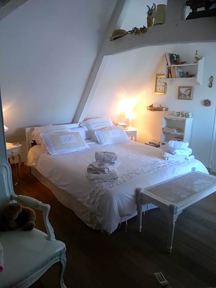 Lamaison du phare honfleur chambres d'hotes et jacuzzi privé