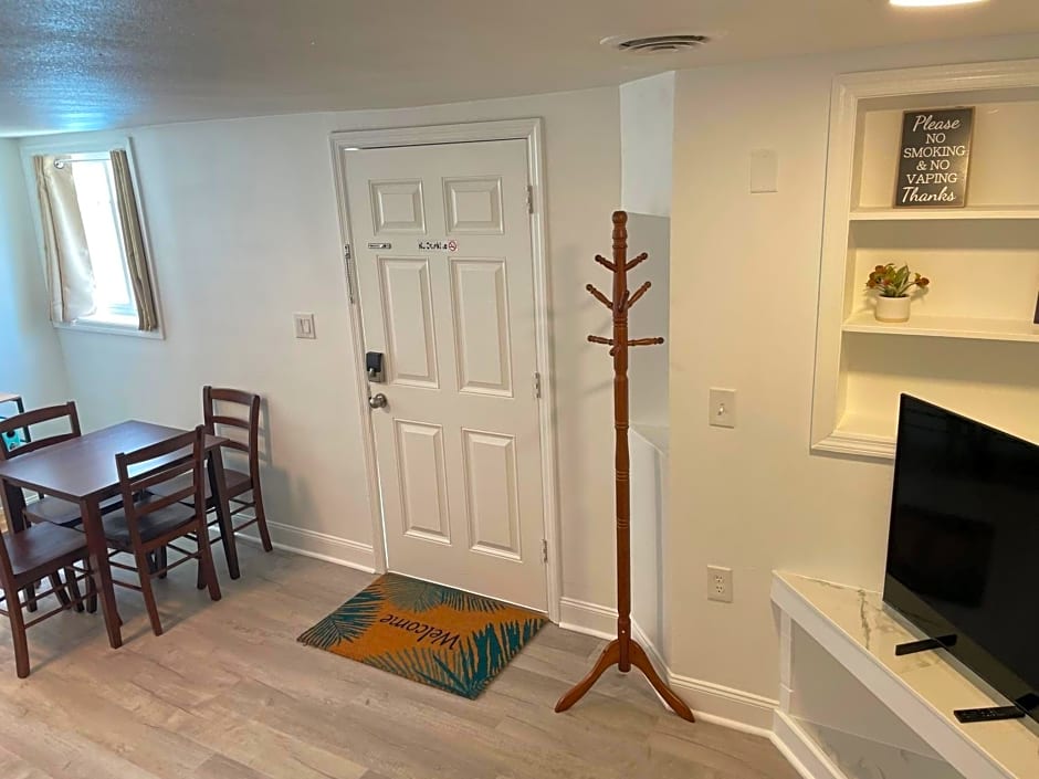 Daytona Shores Inn and Suites