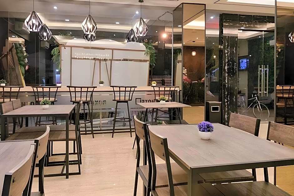 Sans Hotel Kupang Indah Surabaya